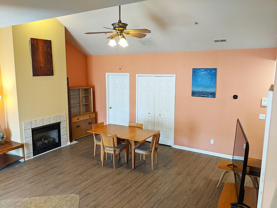 1st image of 6201 Addington Dr #1