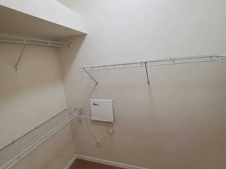 Master Bedroom Walk in Closet