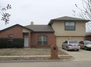 2806 Martsy Ct, Arlington, TX 76014
