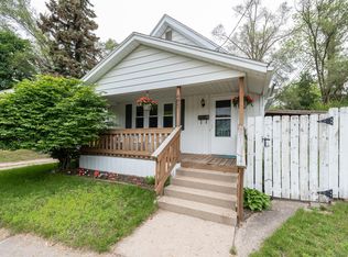 457 Graceland St NE, Grand Rapids, MI 49505