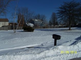 3060 Long Grove Ct, Aurora, IL 60504