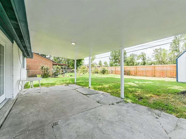 5514 Vickita Dr — Photo 4