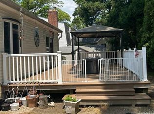 11 Calvert Ave, Ronkonkoma, NY 11779