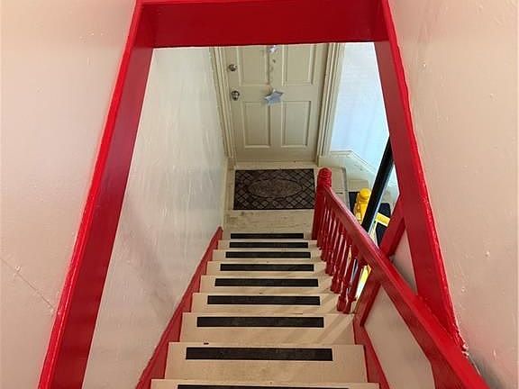 3rd image of 69 Hope St #1