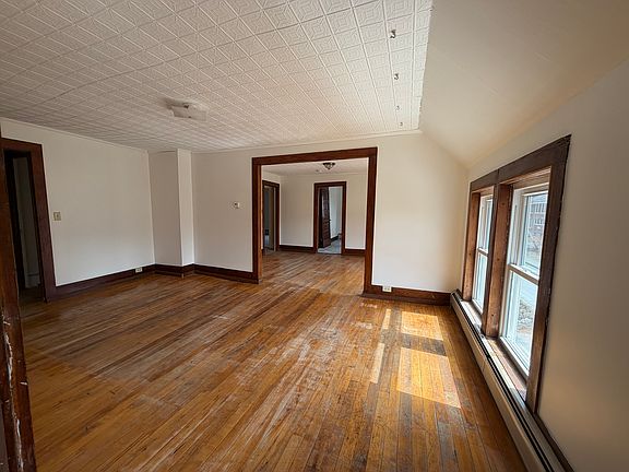5th image of 65 School St #3