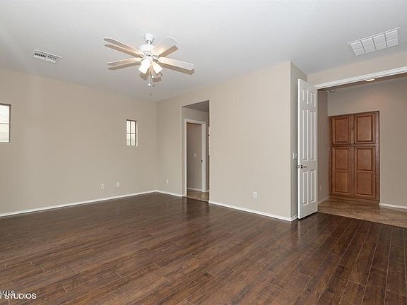 3rd image of 15469 W Corrine Dr