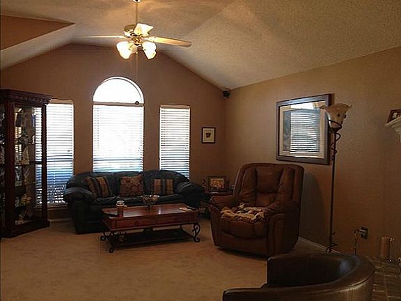 4th image of 7012 Stetter Dr