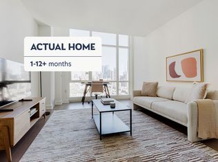 450 W 42nd St APT 29P, New York, NY 10036