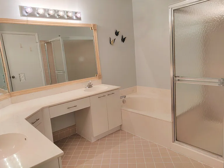 5139 Europa Dr #H — Photo 23