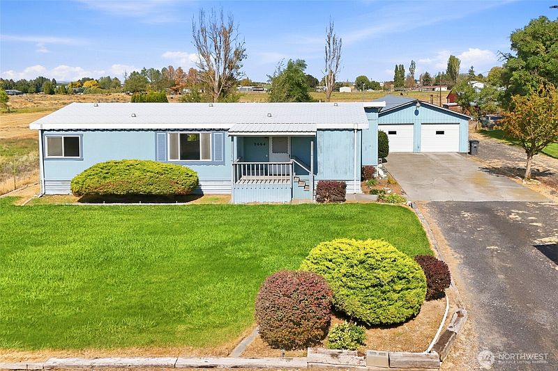 2nd image of 9664 NE Maple Drive