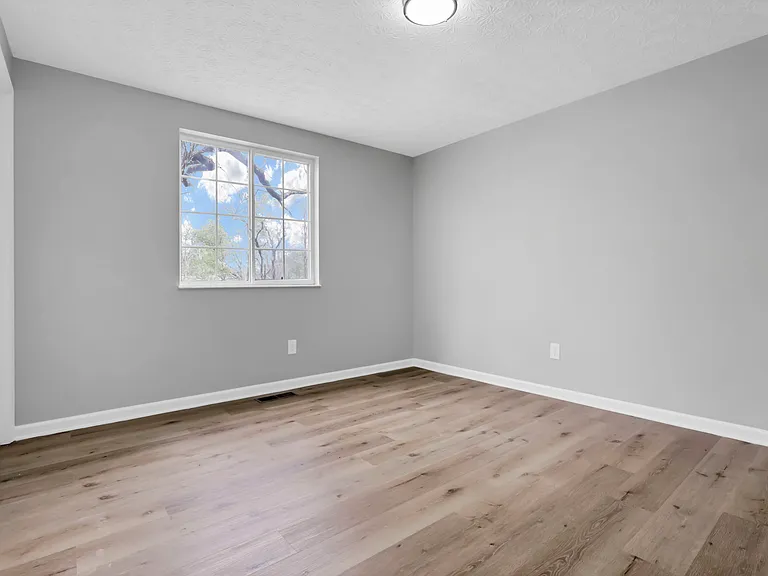 8906 Lakefield Ct — Photo 20