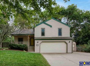 1041 High Plains Rd, Lincoln, NE 68512