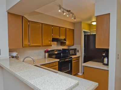 10877 W Dartmouth Ave, Lakewood, CO, 80227