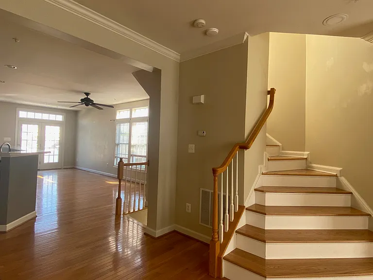 3923 Shawfield Ln — Photo 10