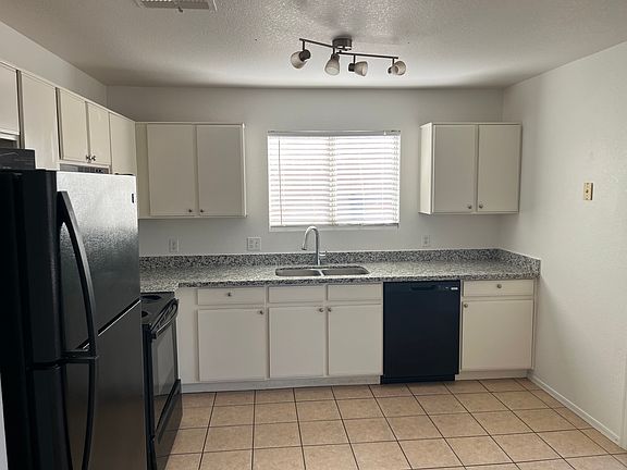 4th image of 3575 W Trevor Dr