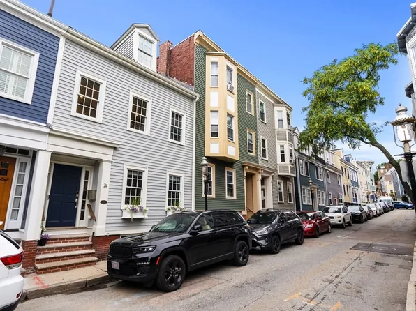 24 Pleasant St, Charlestown, MA 02129