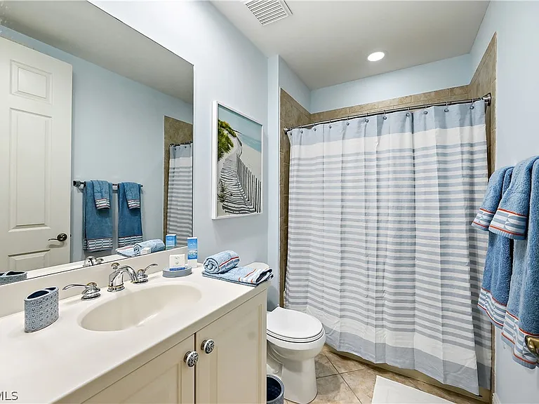 7832 Hawthorne Dr #1901 — Photo 18