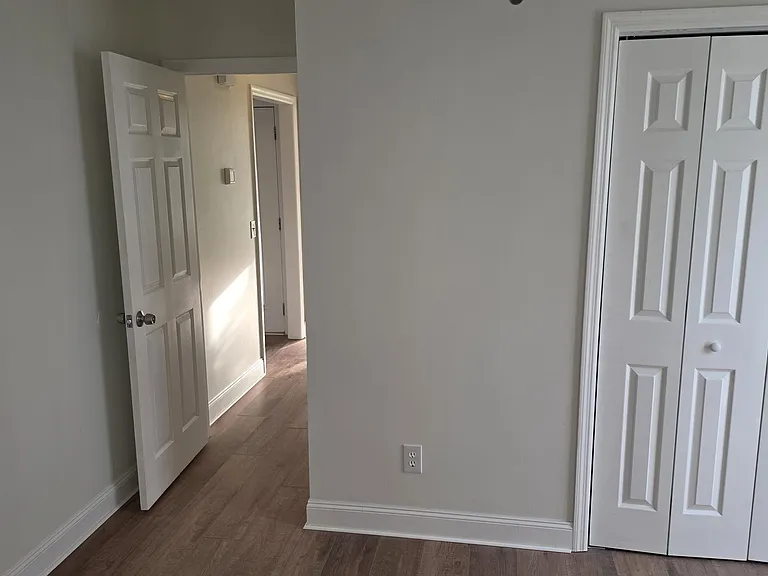 139 Heritage Cir — Photo 13