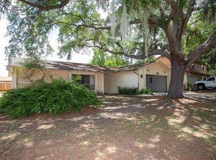 1363 Corner Oaks Dr, Brandon, FL 33510