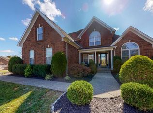 10710 Lauren Pl, Louisville, KY 40291