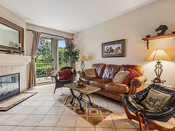3rd image of 2220 Camino De La Reina Unit 110