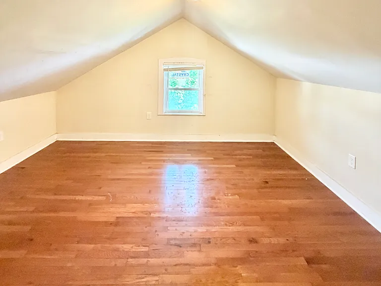133 Hobart St #2W — Photo 10
