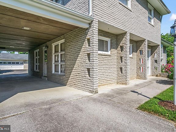 2nd image of 9714 Deanewood Ln
