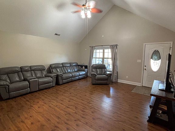4th image of 119 Bowman Dr