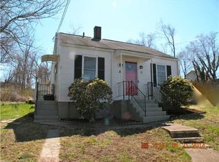 11 Carle Rd, Branford, CT 06405