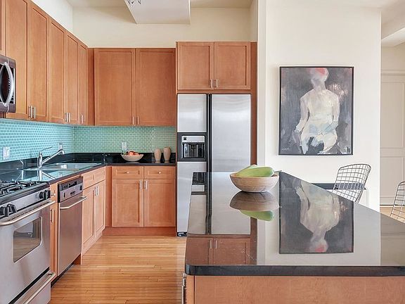 3rd image of 252 7th Ave APT 16B