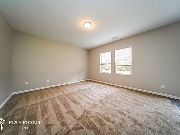 4th image of 1077 Coldwater Dr