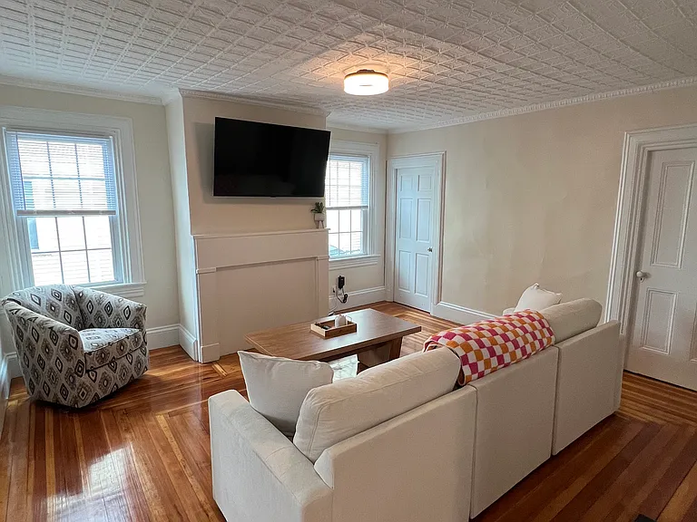 65 Arnold St #2 — Photo 1