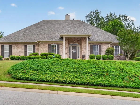 150 Blackstone Ct, Chelsea, AL 35043