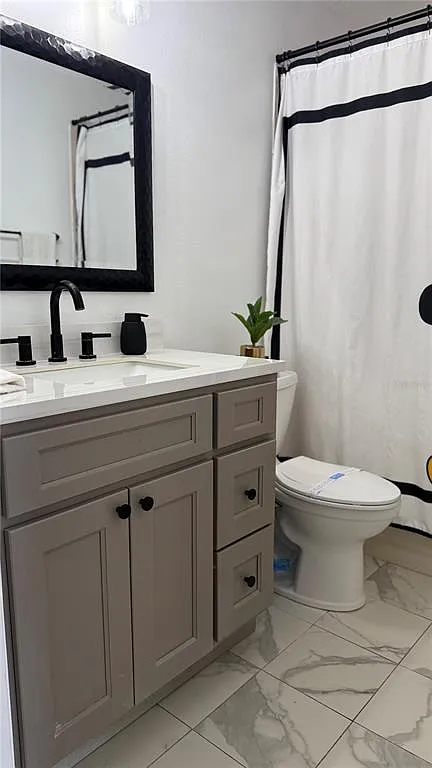 1 bed, 1.0 bath, 300 sqft, $950 — Photo 3