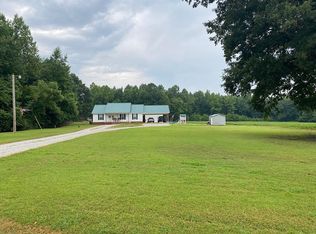 2215 Harris Rd, Bolivar, TN 38008