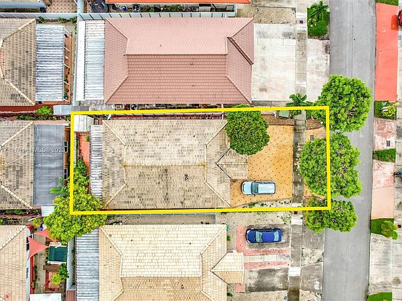 3rd image of 10096 NW 127th Ter
