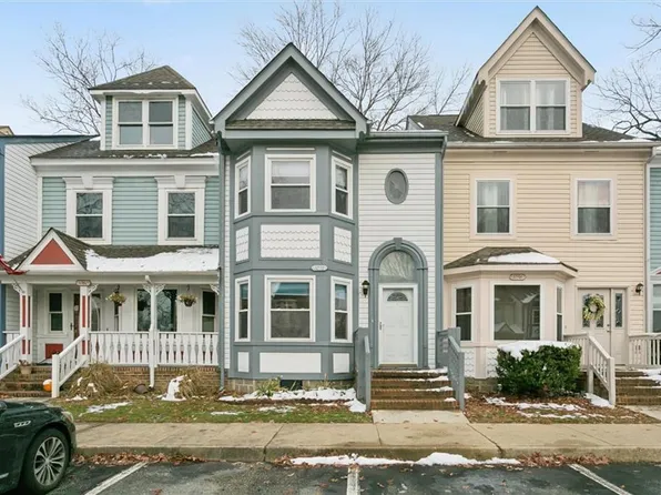 1058 Palmerton Dr, Newport News, VA 23602