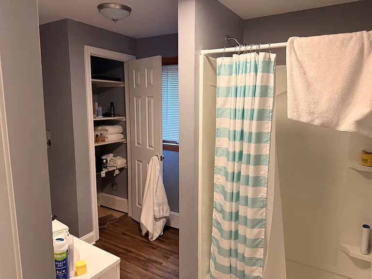 37 Isabelle Dr — Photo 13