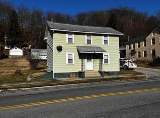 303 W Main St, Everett, PA 15537