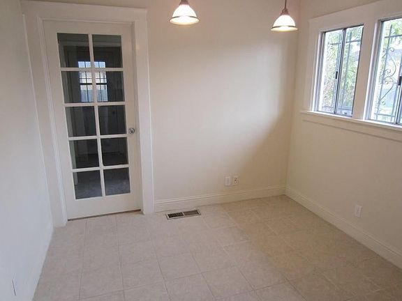 4th image of 2533 61st Ave