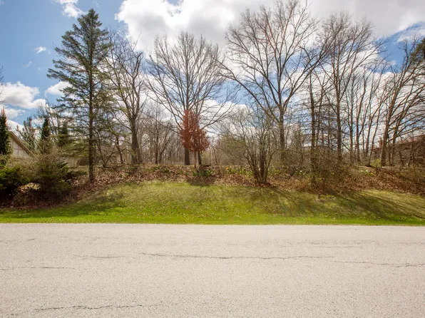 2701 E Richton Rd, Crete, IL 60417