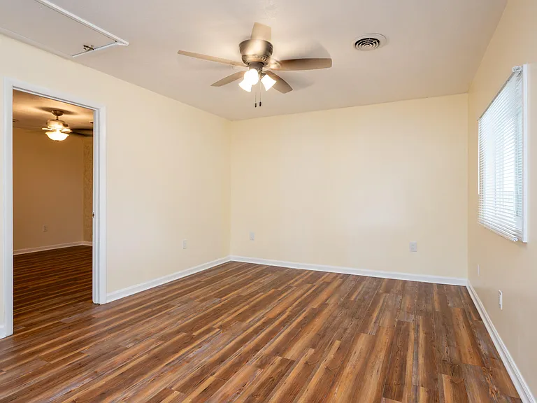 115 Cassidy Dr — Photo 7