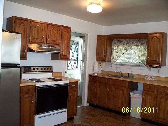 3rd image of 7 Wilson Ave
