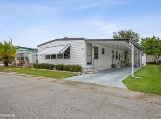 96 Dolphin Dr N, Oldsmar, FL 34677