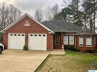 403 Covered Bridge Rd, Rainbow City, AL 35906