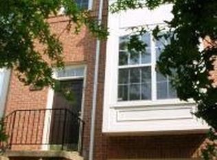 13172 Kidwell Field Rd, Herndon, VA 20171