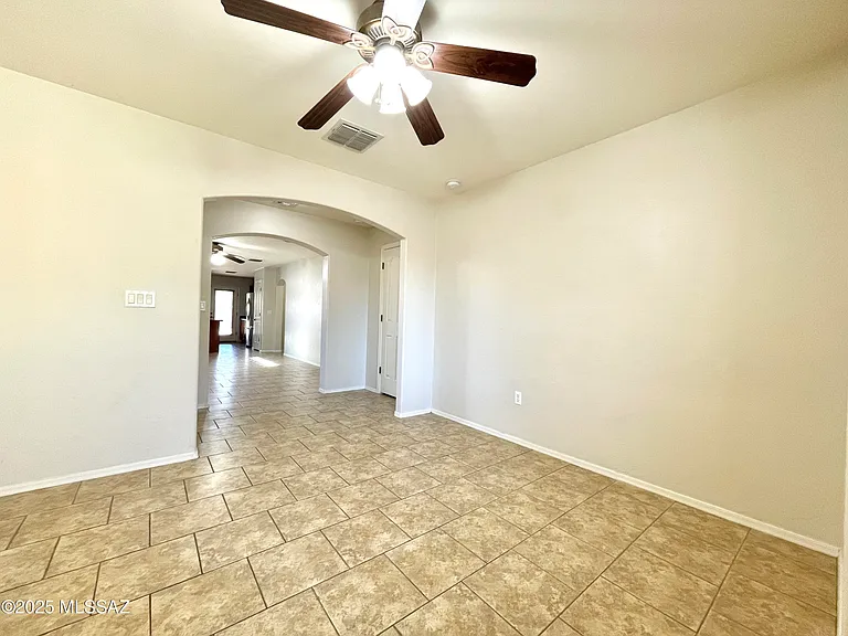 11889 W Heyburn Dr — Photo 7