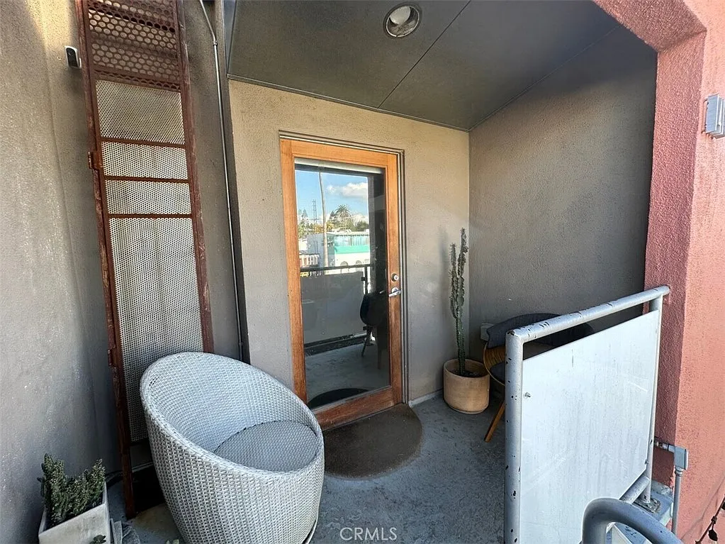 Building Photo - 1418 Abbot Kinney Blvd