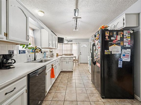 5th image of 107 Rock Creek Dr