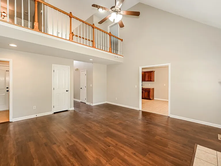 3418 Leslie Ln — Photo 5